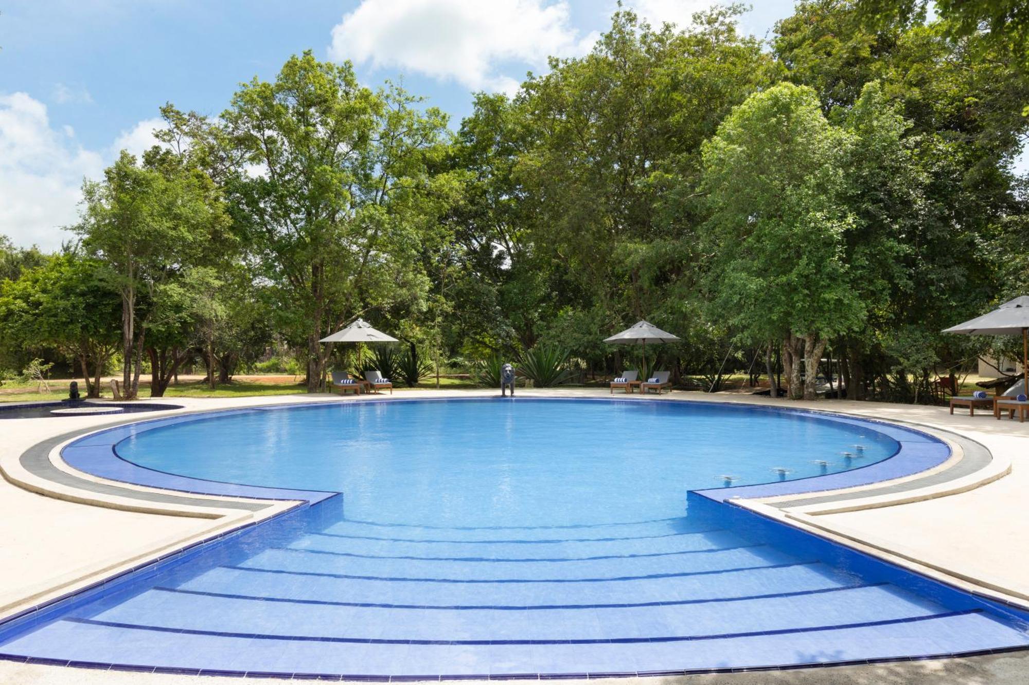 Ayugiri Ayurveda Wellness Resort Сігірія Екстер'єр фото