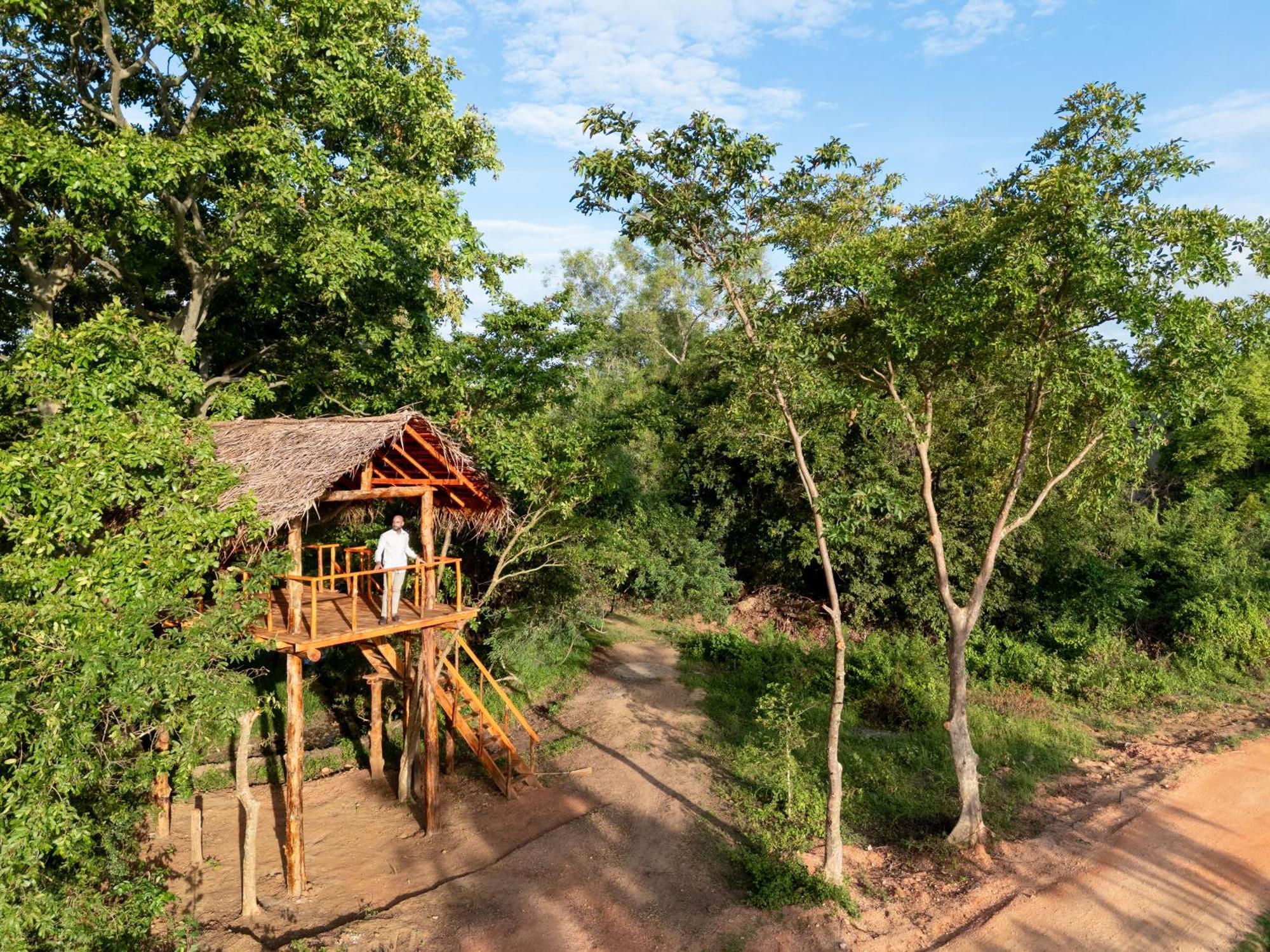 Ayugiri Ayurveda Wellness Resort Сігірія Екстер'єр фото