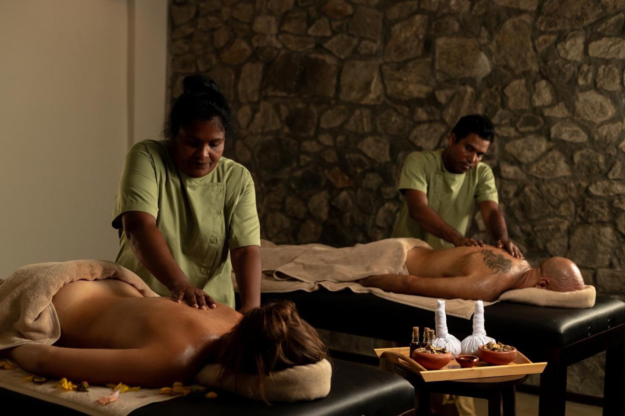 Ayugiri Ayurveda Wellness Resort Сігірія Екстер'єр фото