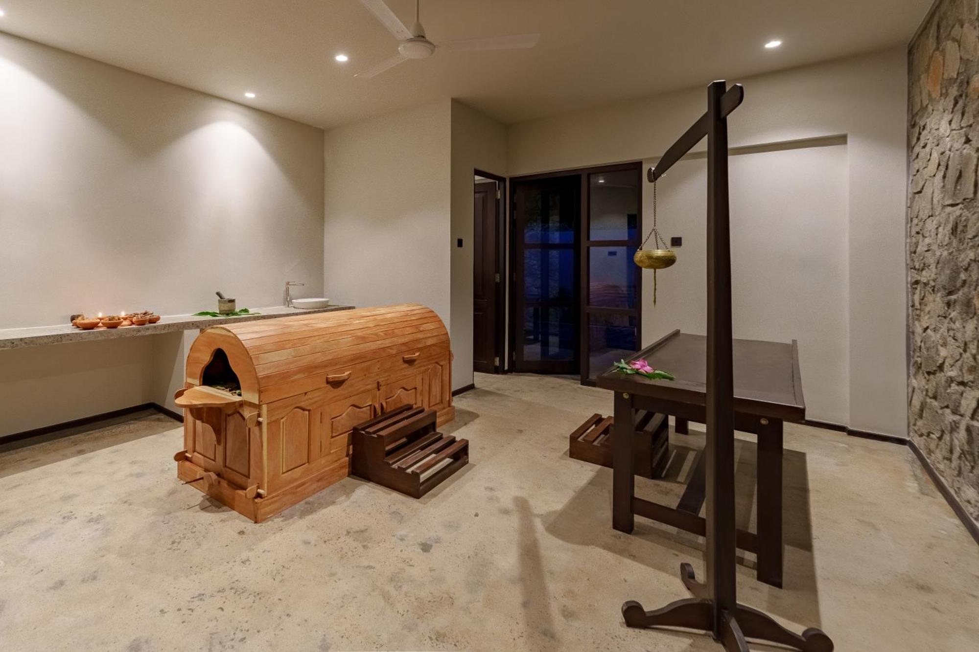 Ayugiri Ayurveda Wellness Resort Сігірія Екстер'єр фото